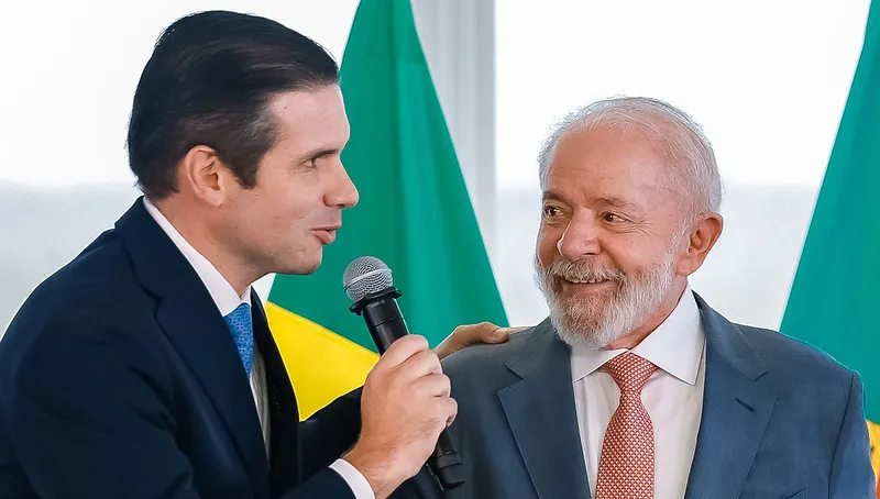 Lula conta com Hugo Motta para barrar avanço de projeto que prevê a redução da maioridade penal. (Foto: Ricardo Stuckert / PR)