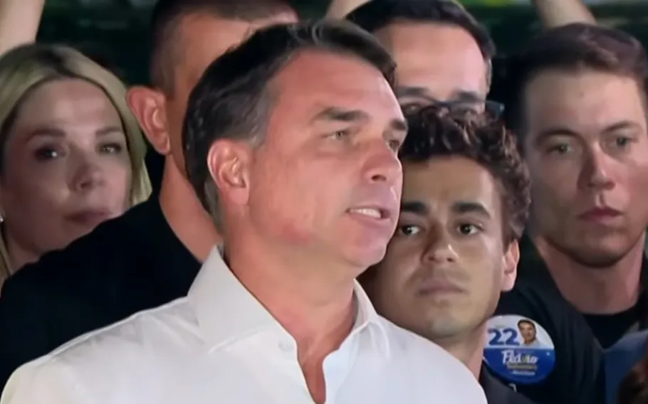 Flávio concede entrevista coletiva em Brasília | Foto: CNN/Reprodução